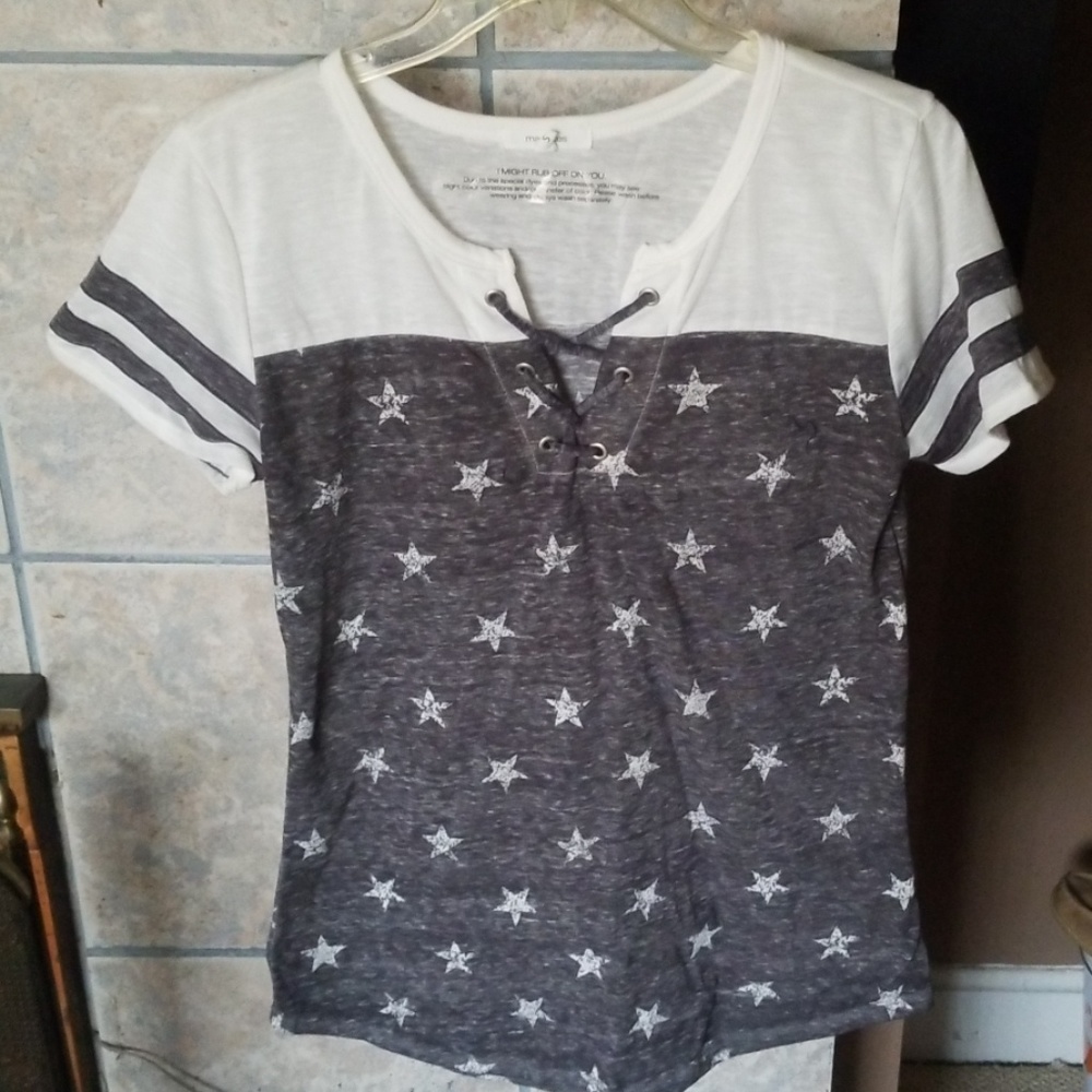 Maurices top